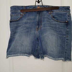 Cabi - denim shorts super cute - inseam 6.5 inches ...